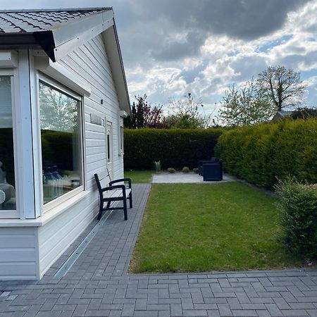 Bungalow Scheldezicht In Zeeland Dicht Bij Zee Scherpenisse Экстерьер фото
