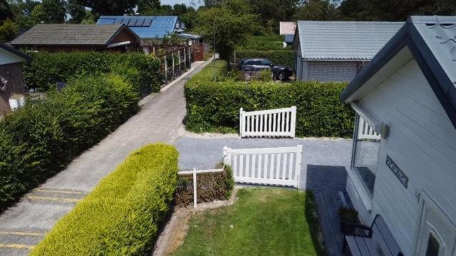 Bungalow Scheldezicht In Zeeland Dicht Bij Zee Scherpenisse Экстерьер фото